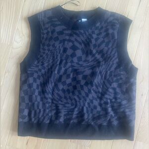 super cute sweater vest💜